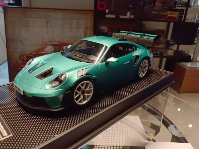 Porsche gt3rs 911(992.1)Tiffany 1:18