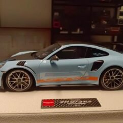 Porsche 911 GT3RS 2018 gulf blue 1:18