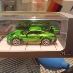 Porsche 911 Gt3 Rs (Green) 1:64