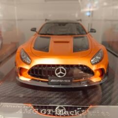 Mercedes benz AMG GT Black Series (Orange) 1:18