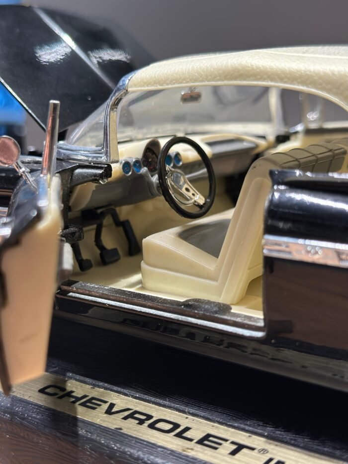 1959 Chevrolet Impala black Die cast Metal 1:18 ROAD LEGENDS - Image 5