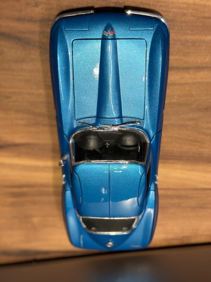 1965 Chevrolet Corvette Maisto 1:18 Blue - Image 7