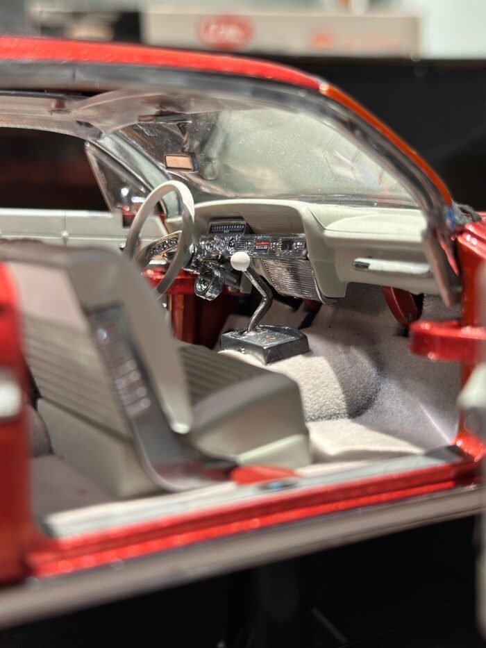 Chevrolet Impala Sport Coupe 1961 red 1:18 Sunstar - Image 6