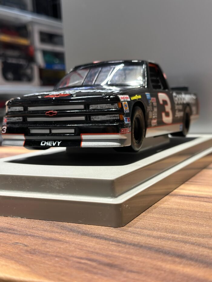 Chevrolet Pickup Truck Goodwrench 1:18 - Image 4