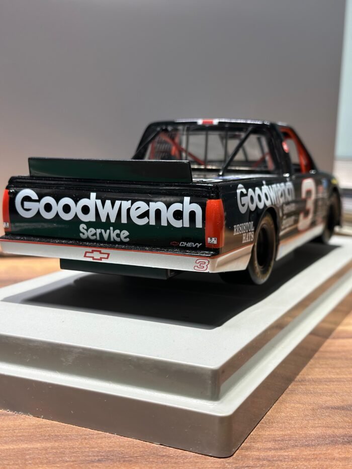Chevrolet Pickup Truck Goodwrench 1:18 - Image 2
