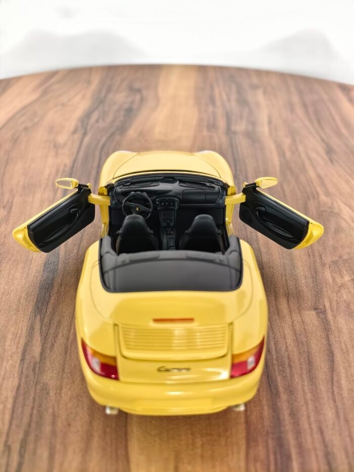 Porsche 911 Cabrio 1:18 Yellow - Image 5
