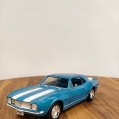 1967 Chevrolet Camaro Z-28 Road Signature 1:18