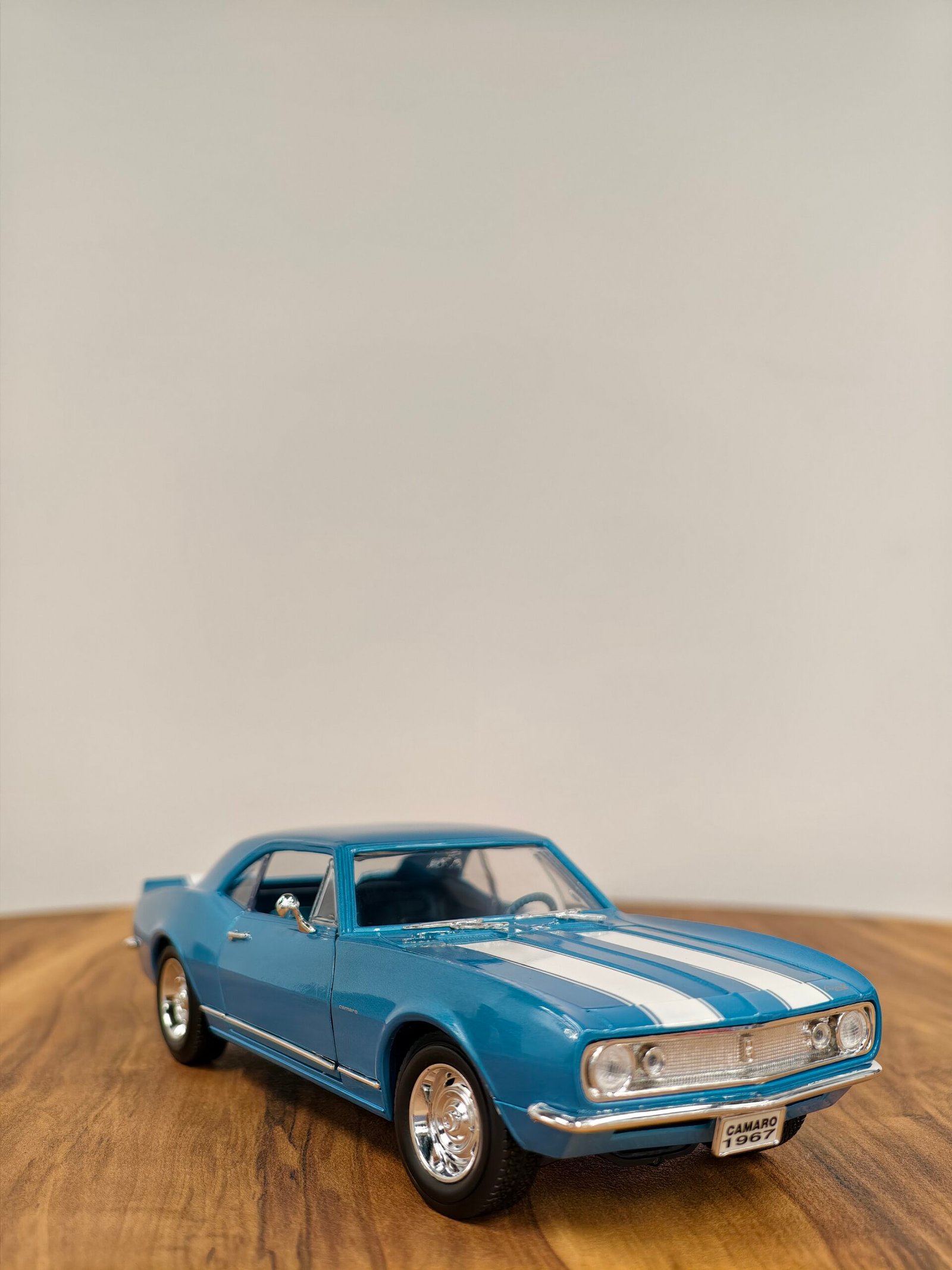 1967 Chevrolet Camaro Z-28 Road Signature 1:18 - Image 11