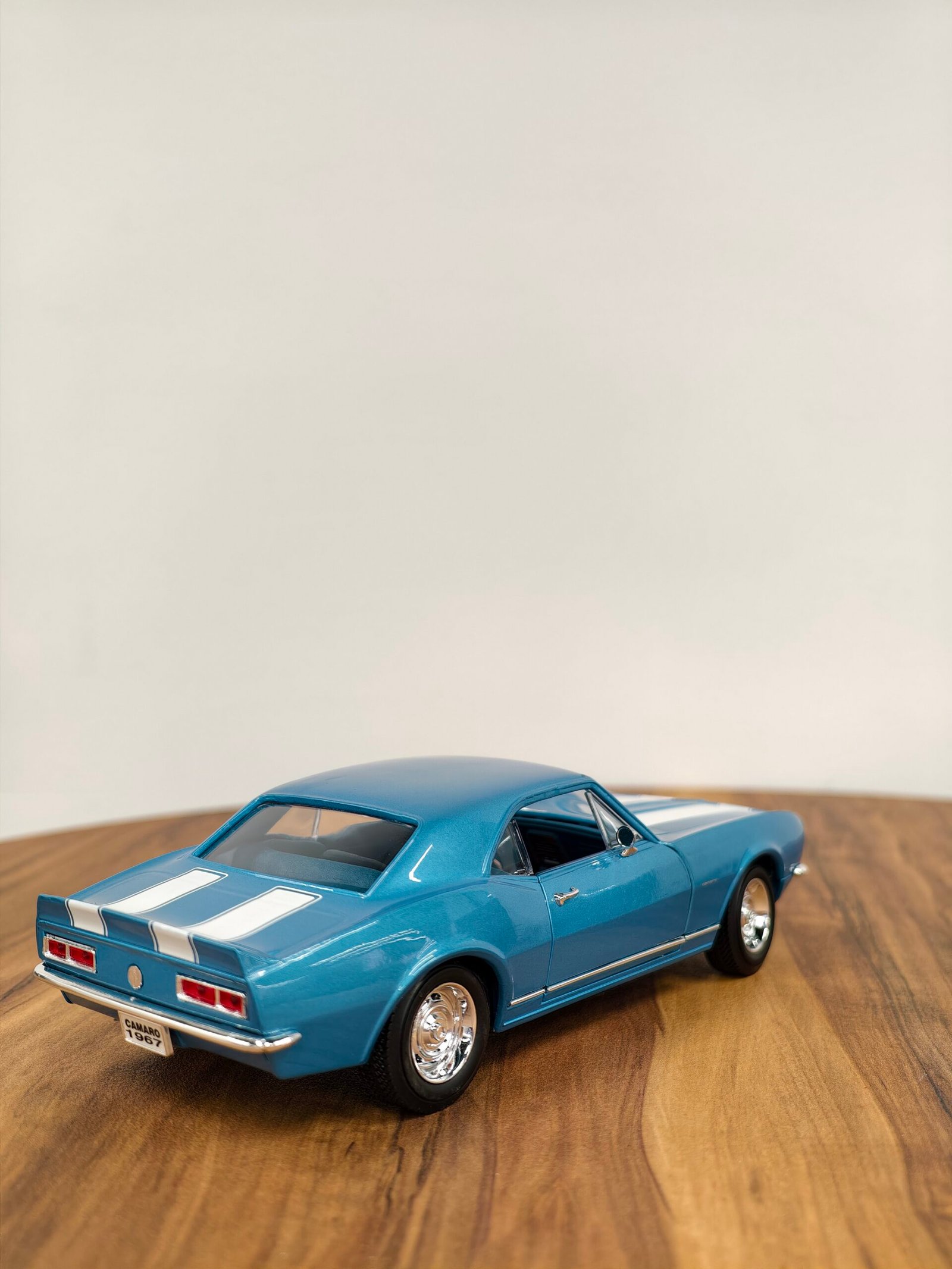 1967 Chevrolet Camaro Z-28 Road Signature 1:18 - Image 13
