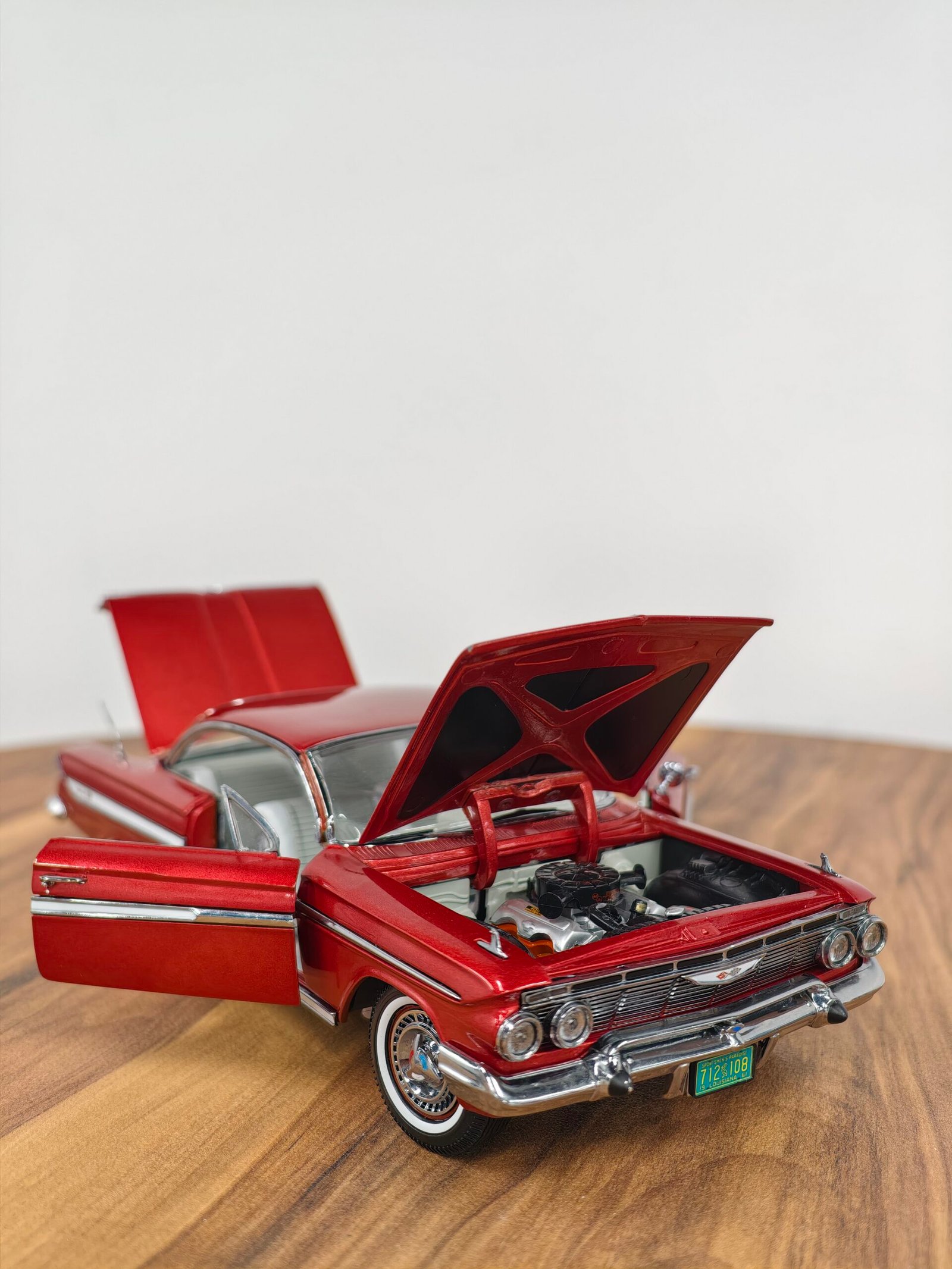 Chevrolet Impala Sport Coupe 1961 red 1:18 Sunstar - Image 3