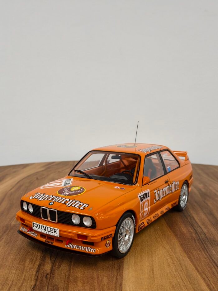 BMW E30 M3 1:18