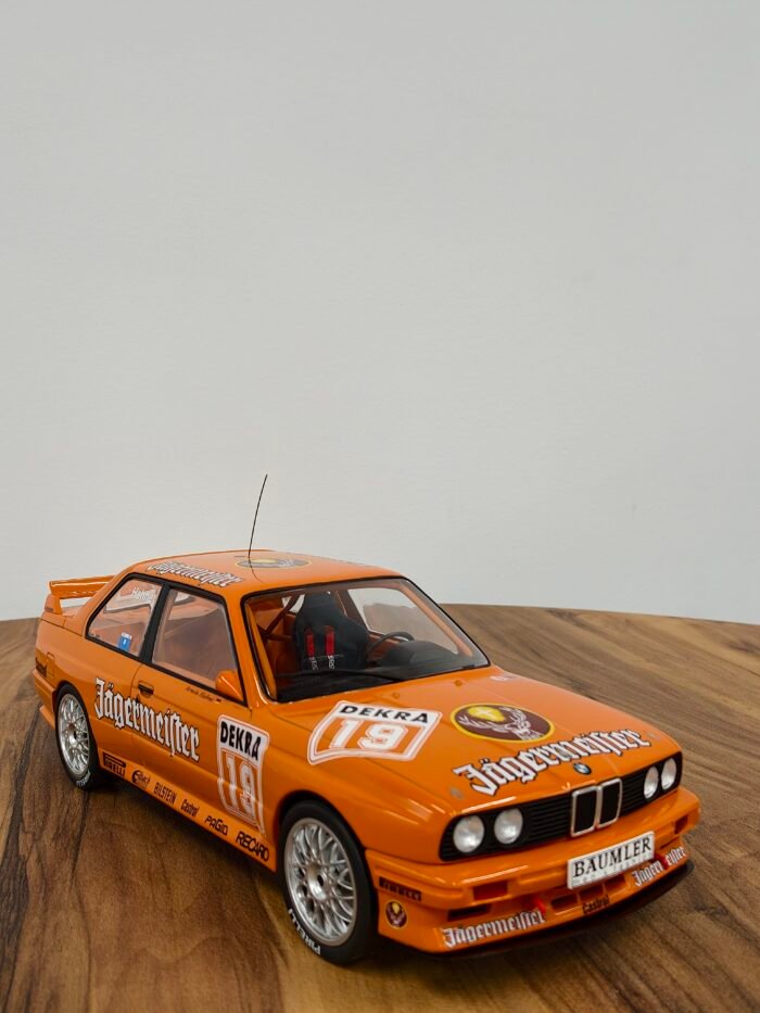 BMW E30 M3 1:18 - Image 2
