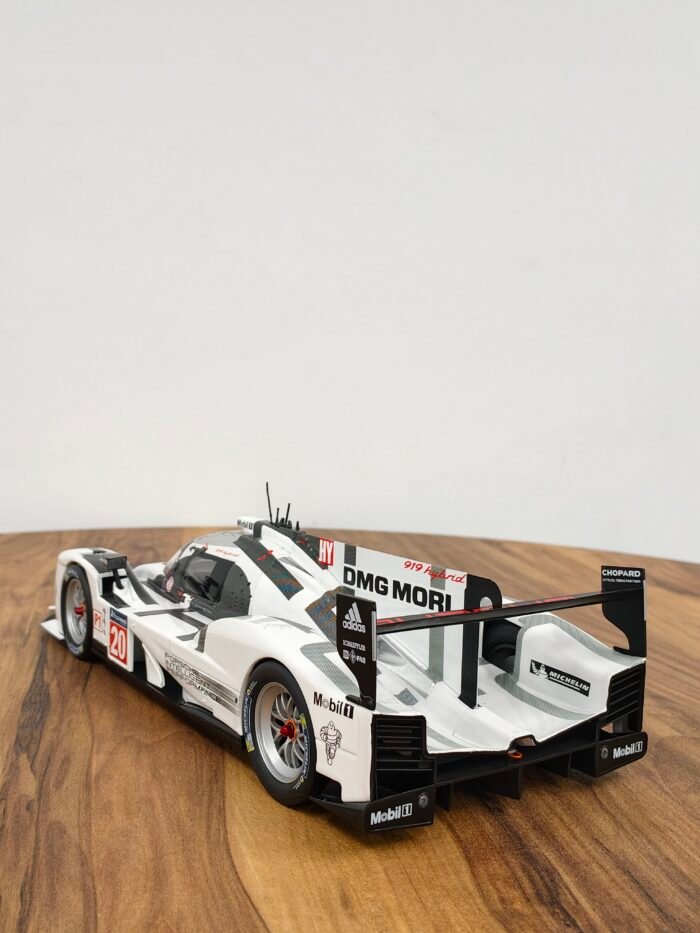 Porsche 911 Hybird #20 24h Lemans 2014 White 1:18 - Image 4