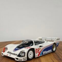 Porsche 962 IMSA- Riverside 1985 White 1:18
