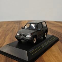 Suzuki Escudo 1992 (Gray) 1:43