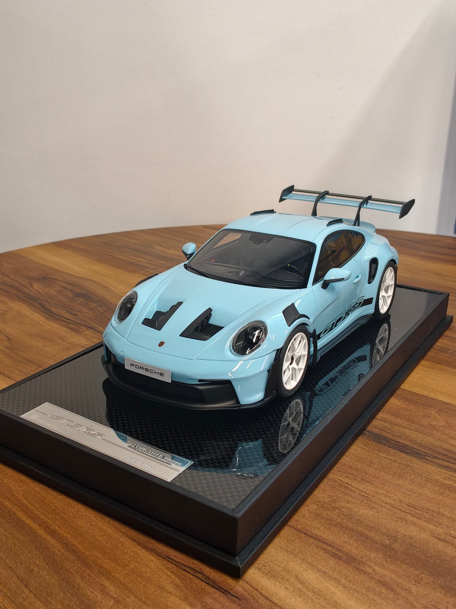 Porsche 911 Gt3 Rs 1: 18 Blue