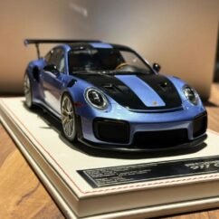 Porsche 991 GT2RS 1:18 (GEMINI METALLIC)