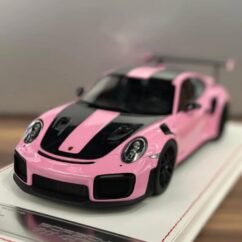 Porsche 991 GT2RS 1:18 Pink with Black