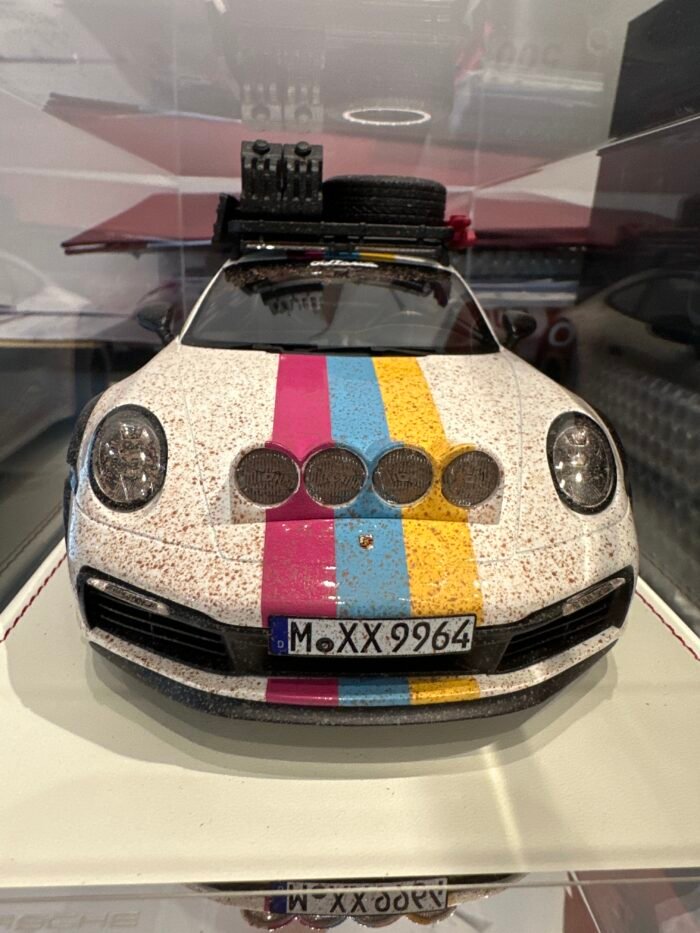Porsche 911 Carrera Gts 1:18 White