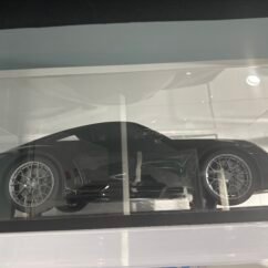 Porsche Turbo S 1:8 Black