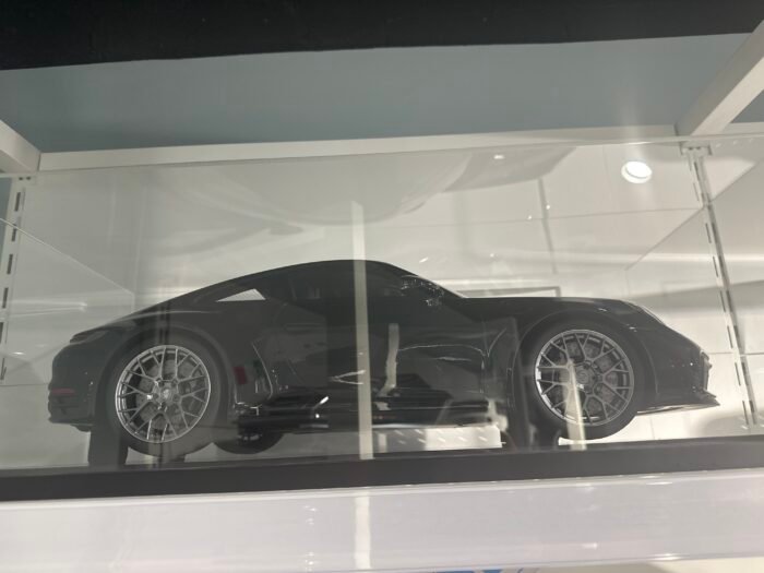 Porsche Turbo S 1:8 Black