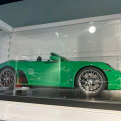 Porsche Turbo S 1:8 Green