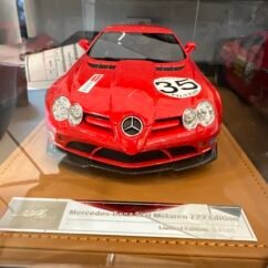 Mercedes Benz SLR Mclaren 722 Red 1:18