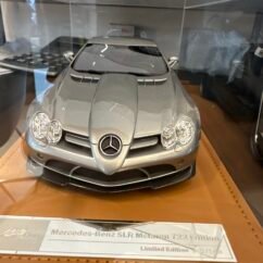 Mercedes Benz SLR Mclaren 722 Gray 1:18