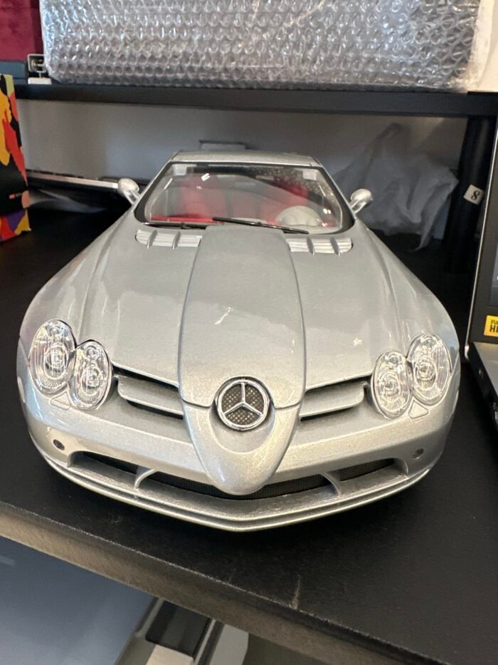Mercedes-Benz SLR McLaren Silver 1:12