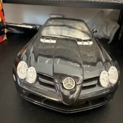 Mercedes-Benz SLR McLaren Black 1:12