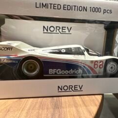 Porsche 962 IMSA- Riverside 1985 White 1:18