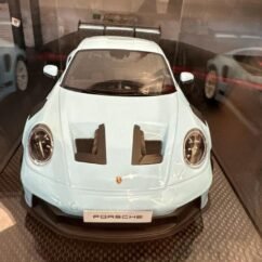 Porsche 911 (992.1) GT3 RS 1:18 Baby  Blue