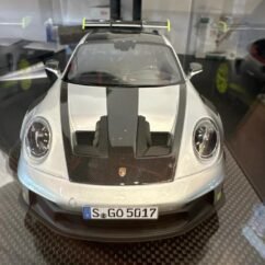 Porsche 911 (992.1) GT3 RS 1:18 Silver