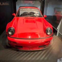 Porsche RWB 964 Red 1:18