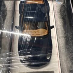 Porsche 911 Turbo S (997.2) 1:18 Dark Blue