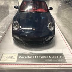 Porsche 911 Turbo S (997.2) 1:18 Dark Blue
