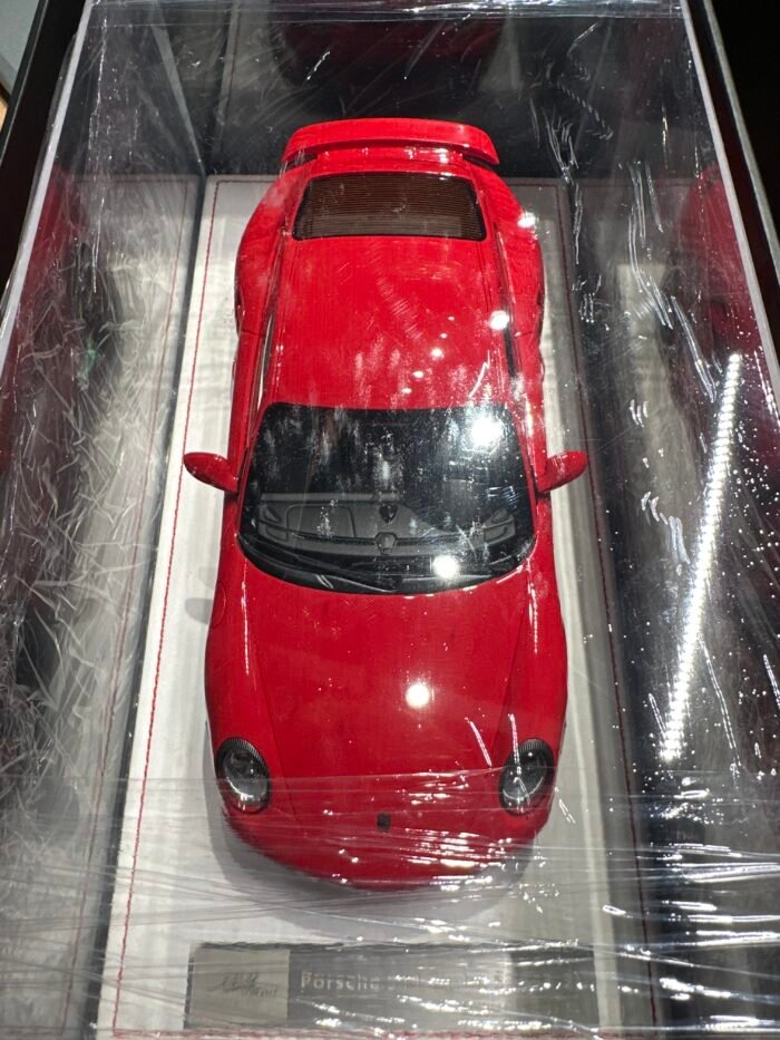 Porsche 911 Turbo S (997.2) 1:18  Red