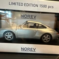 Porsche 911 Carrera 1993 Silver 1:18