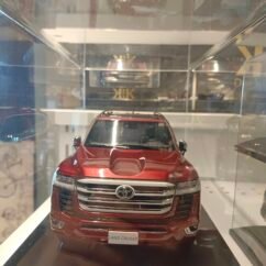 Toyota Land Cruiser Lc300 Zx (Red) 1:18