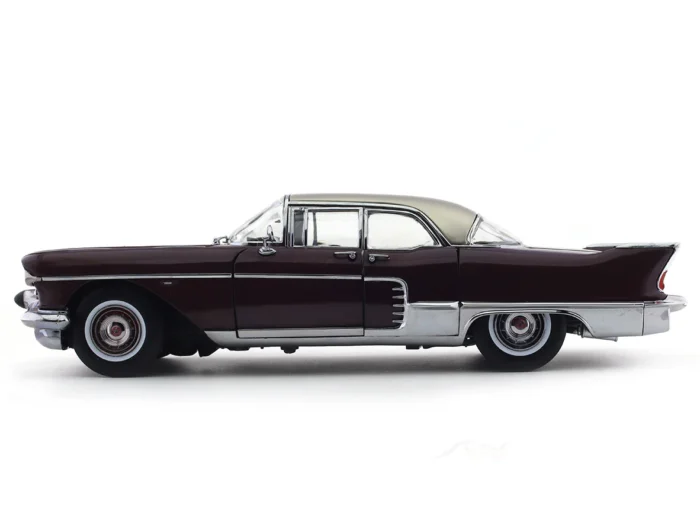 1957 Cadillac Eldorado Brougham 1:18 SunStar - Image 3