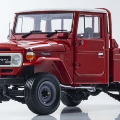 Toyota Land Cruiser 40 Pick Up (Red) 1:18