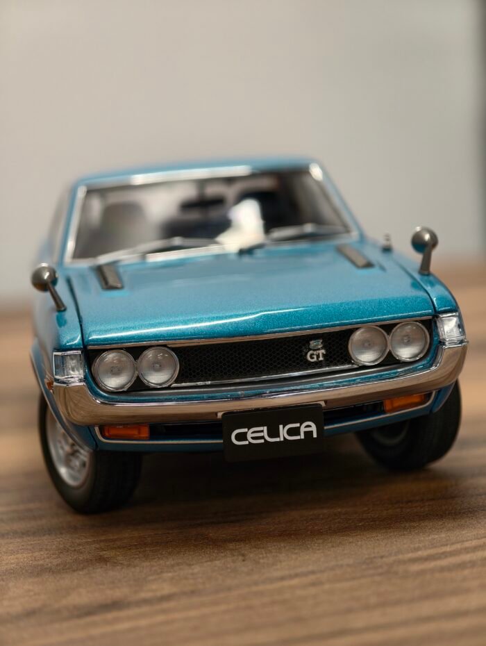 7878 Toyota Celica1600 GT TA22 Blue 1:18 - Image 4