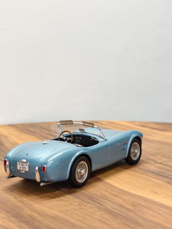 Shelby AC Cobra 289 Blue Metallic 1:18 - Image 6
