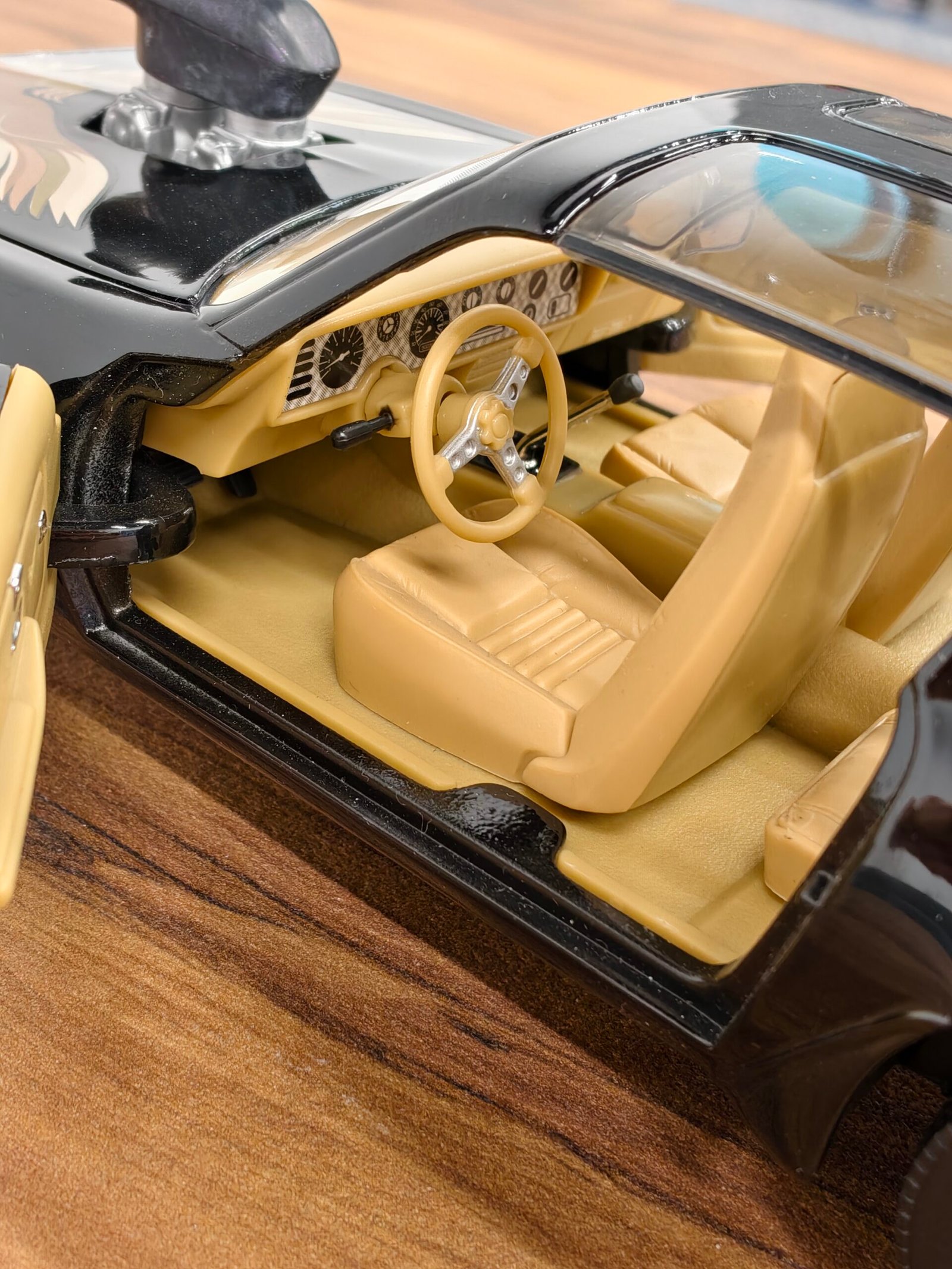 1979 Pontiac Trans AM 1:18 Black - Image 4