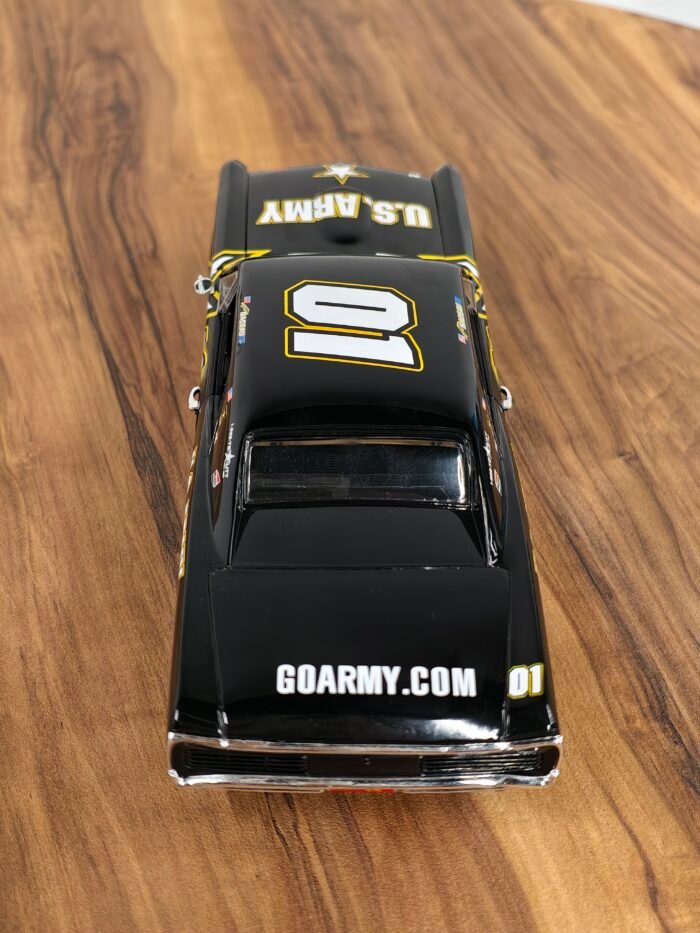 1966 Pontiac GTO Jerry Nadeau U.S ARMY 1:18 Black - Image 4