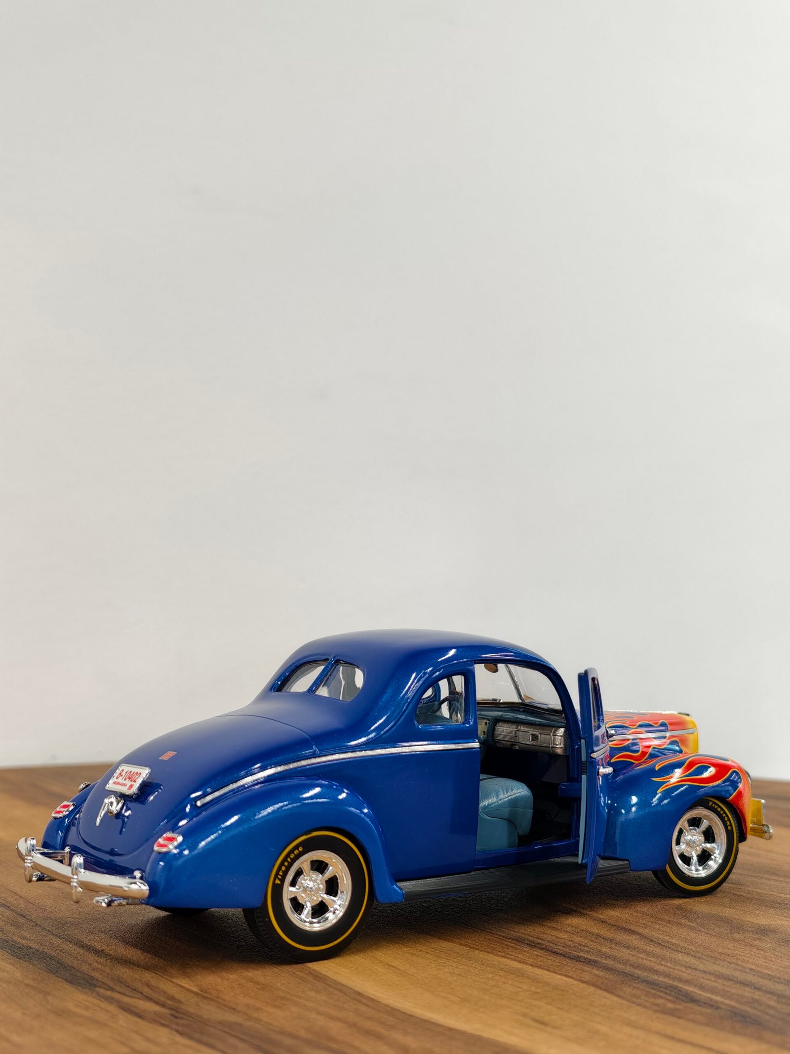 1940 Ford Street Rod 1:18 Blue - Image 5