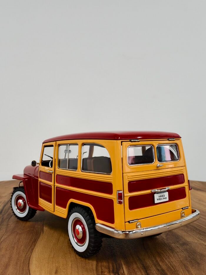 1955 Willys Jeep Station Wagon 1:18 Red - Image 4