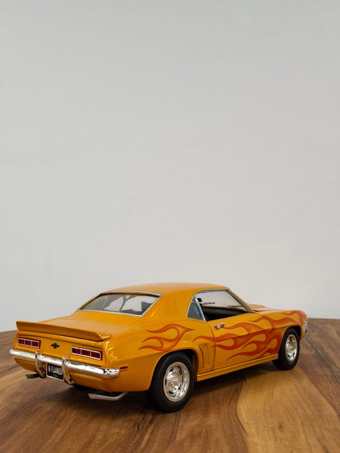 1969 Chevy Camaro 1:18 Orange - Image 8