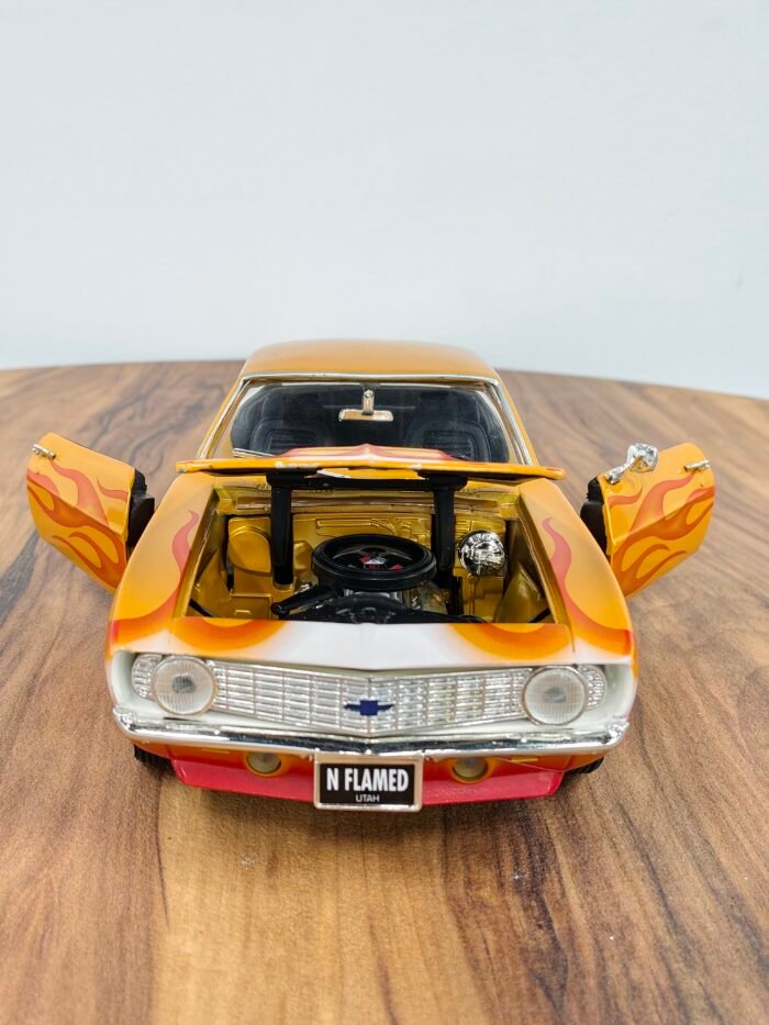 1969 Chevy Camaro 1:18 Orange - Image 5