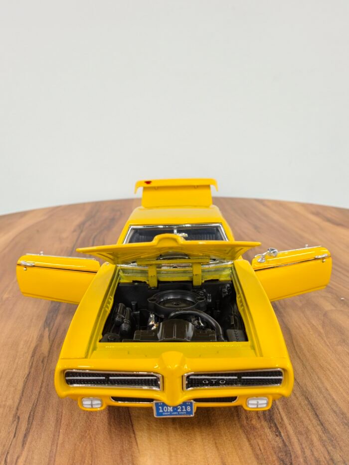 1969 Pontiac Gto Judge 1:18 Yellow - Image 5